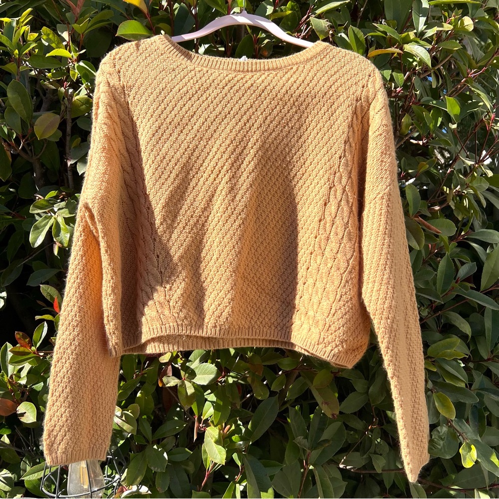 Knit cropped sweater